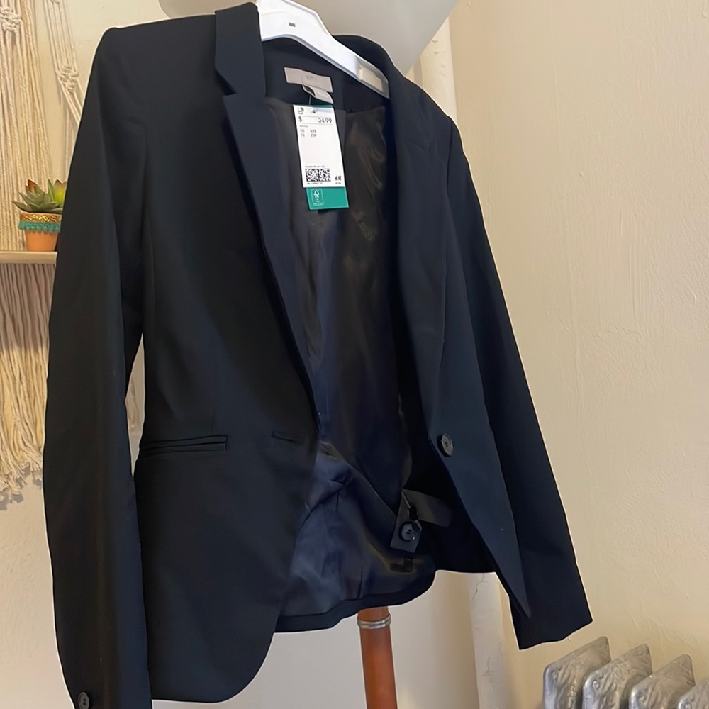 H&M black blazer